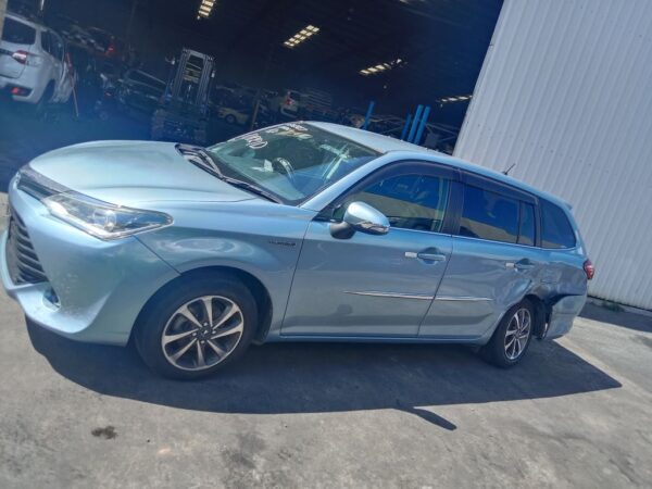 Toyota corolla Fielder 2015 Blue Wrecking