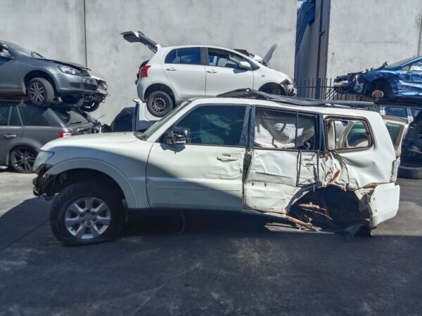 Mitsubishi Pajero 2013 White Wrecking