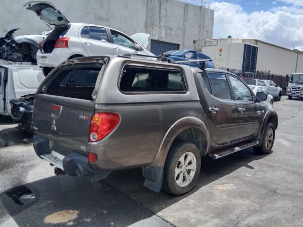 Mitsubishi Triton 2013 Grey Wrecking
