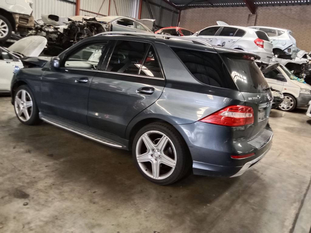 Mercedes-Benz ML350 M Class 2013 Grey Wrecking