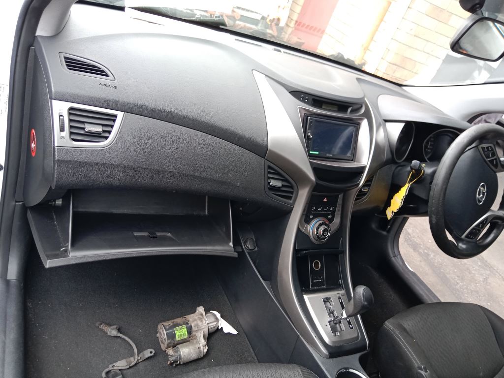 Hyundai Elantra 2013 White Wrecking