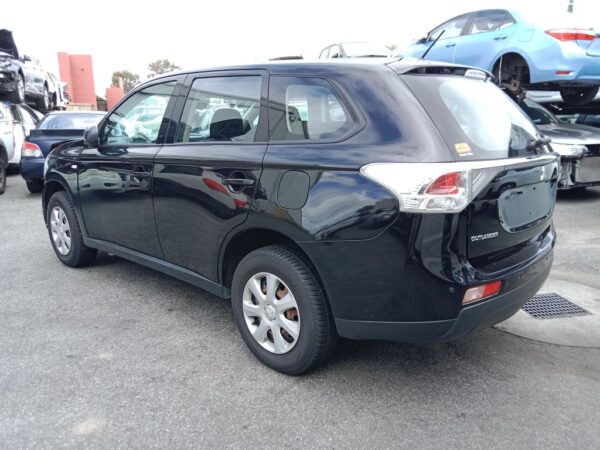 Mitsubishi outlander 2013 Black Wrecking