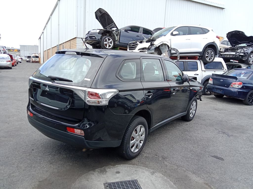Mitsubishi outlander 2013 Black Wrecking