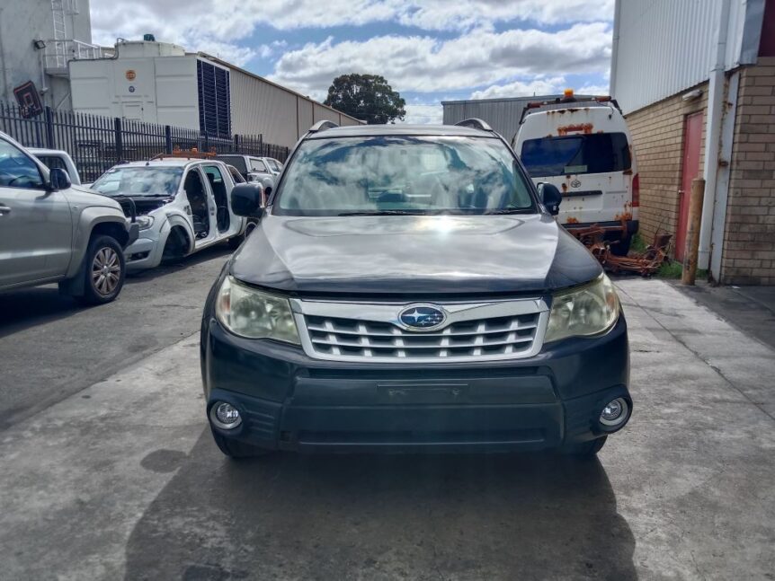 Subaru Forester 2012 Grey Wrecking