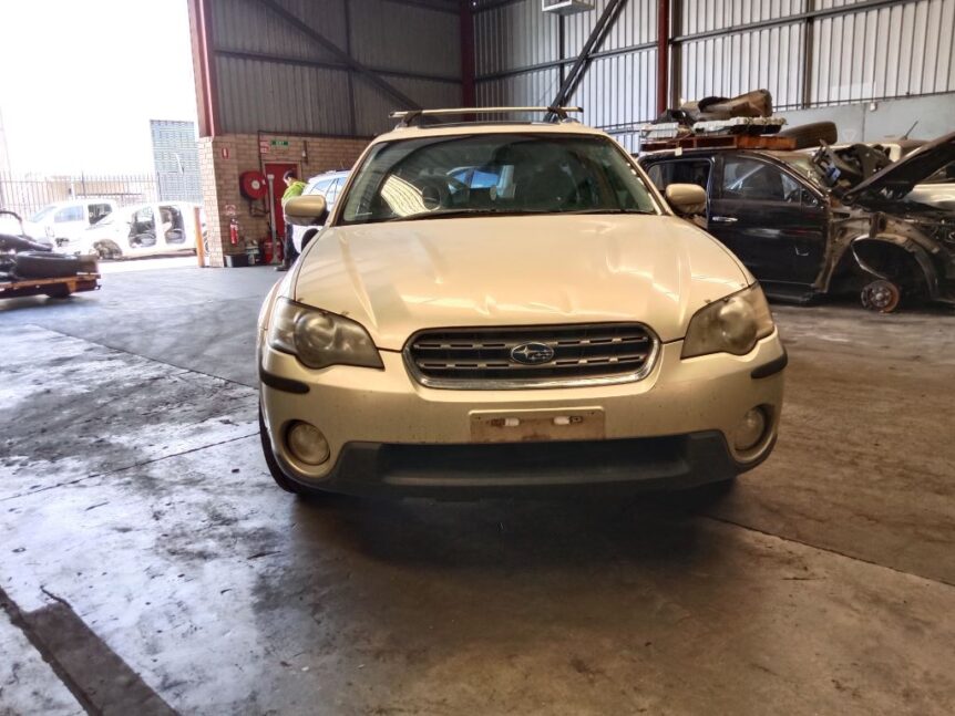 Subaru outback 2004 Gold Wrecking