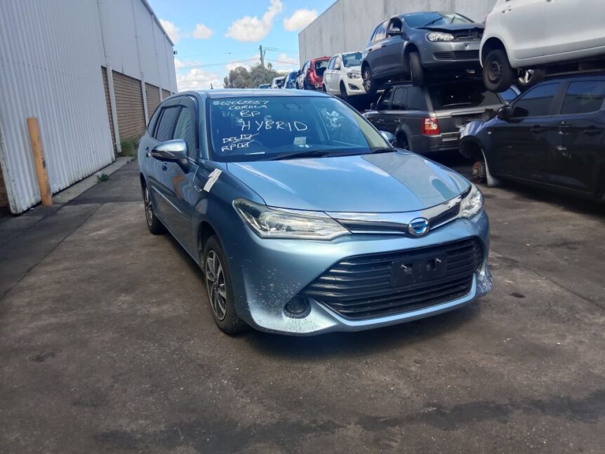 Toyota corolla Fielder 2015 Blue Wrecking