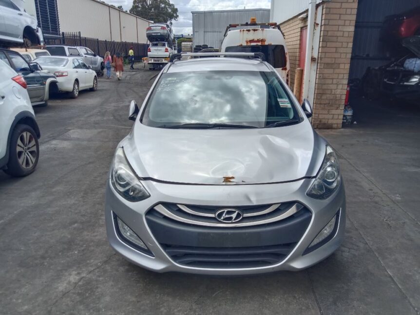 Hyundai i30 2013 Silver Wrecking