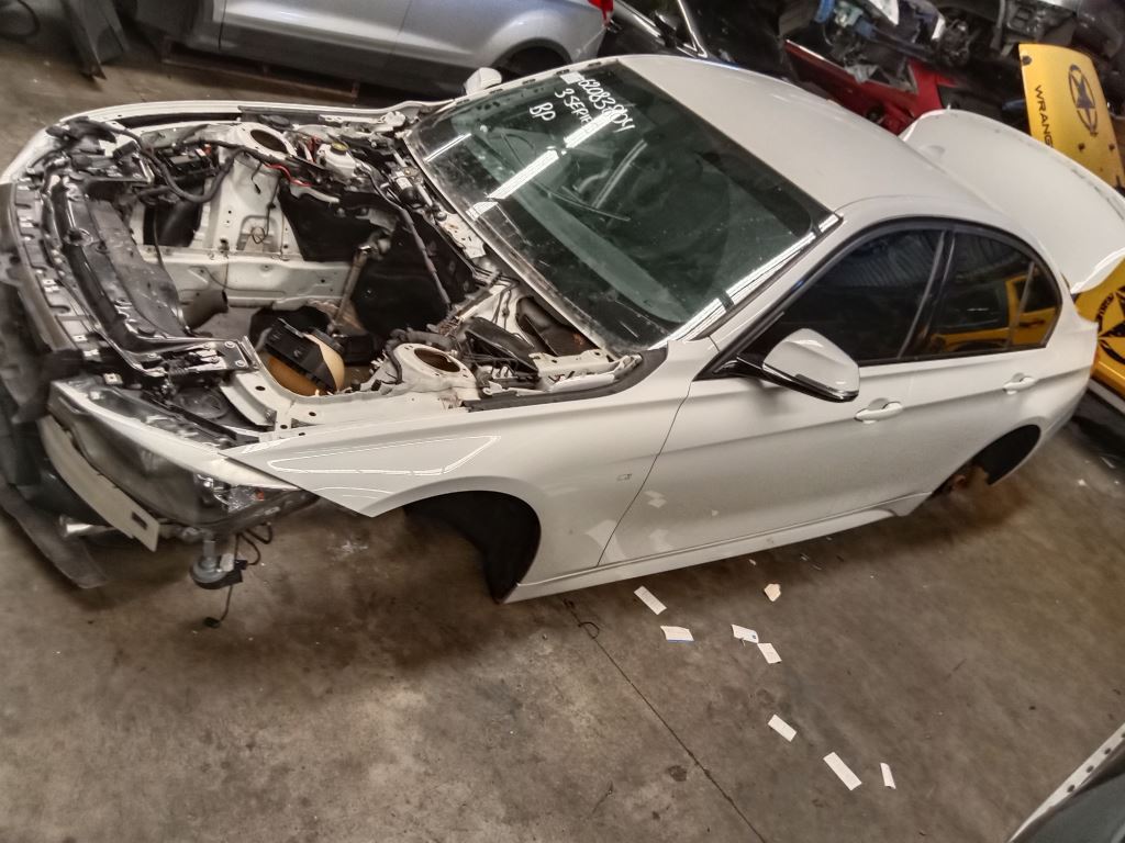 BMW 3 Series 2014 White Wrecking