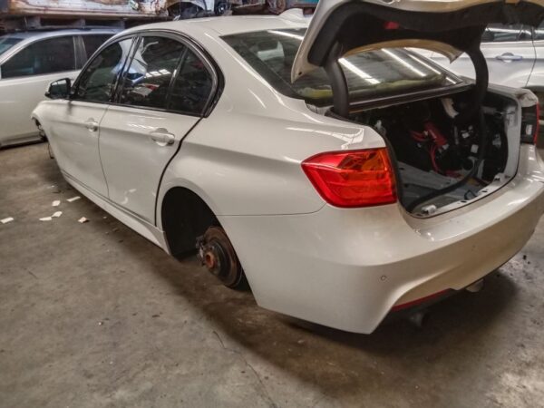BMW 3 Series 2014 White Wrecking