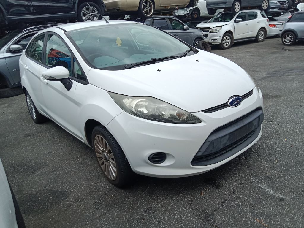 Ford Fiesta 2010 White Wrecking