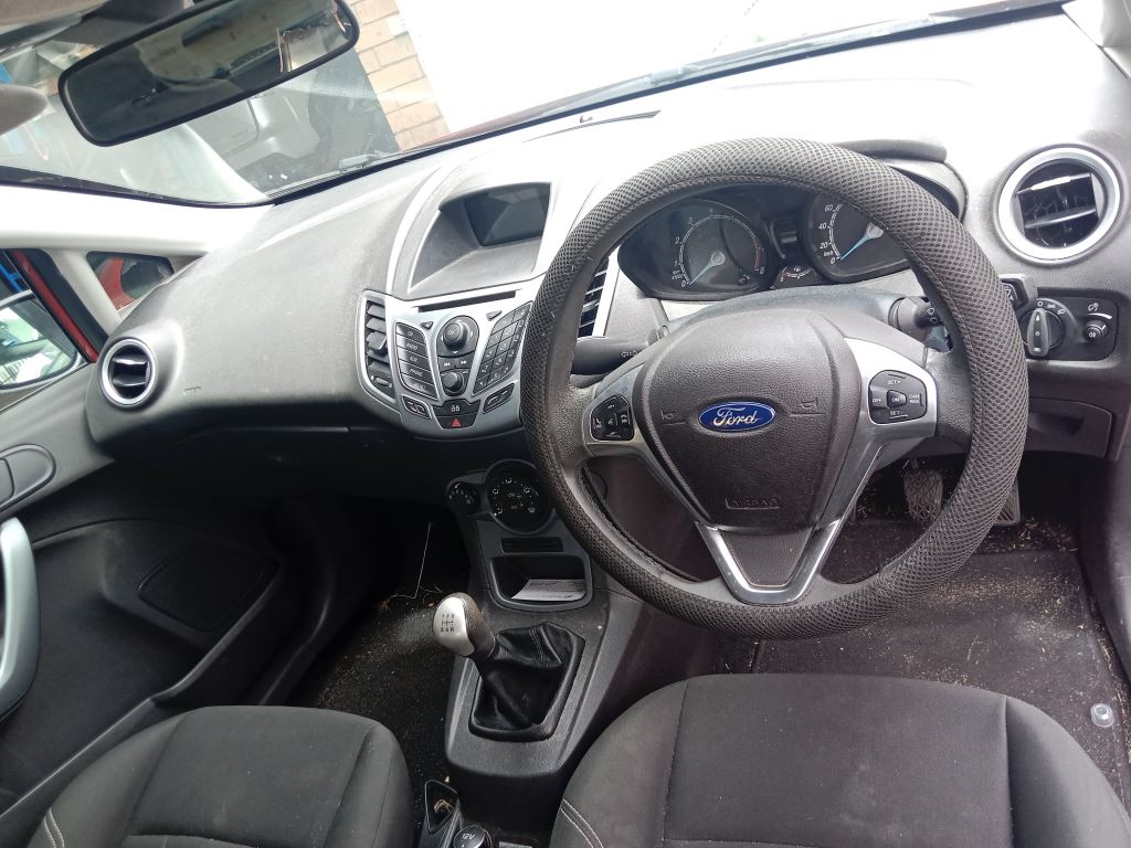 Ford Fiesta 2015 Red Wrecking