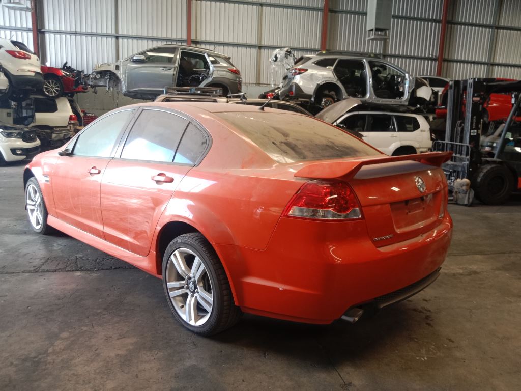 Holden Commodore SV6 2009 orange Wrecking