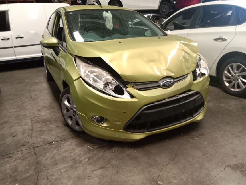 Ford Fiesta 2010 Green Wrecking