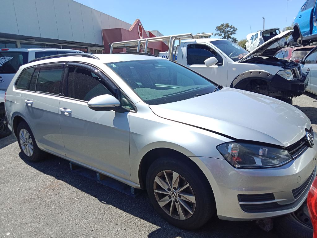 Volkswagen golf TSI 2014 Silver Wrecking