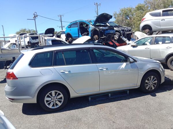 Volkswagen golf TSI 2014 Silver Wrecking