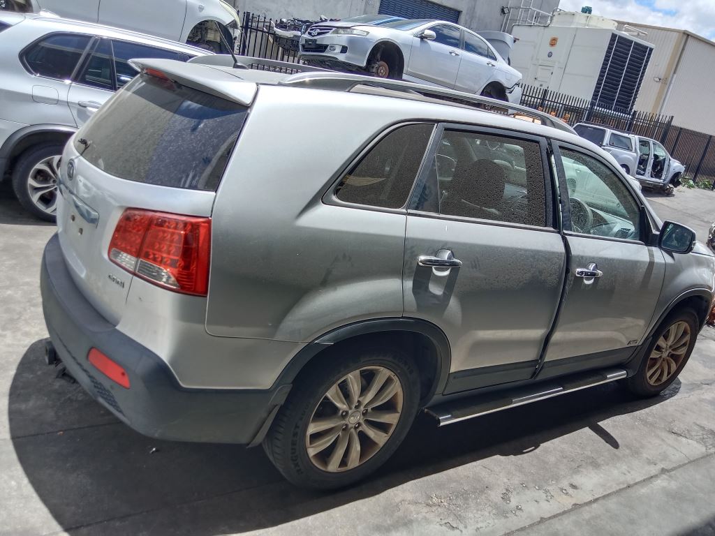 Kia Sorento 2011 Silver Wrecking