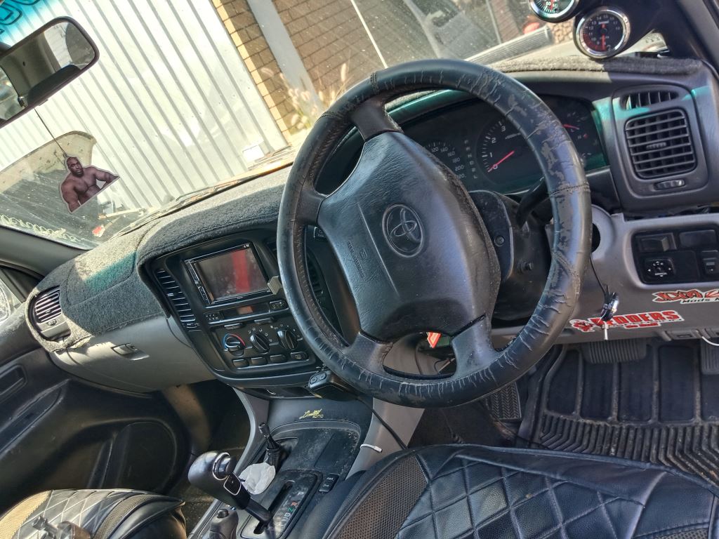 Toyota LandCruiser 100 series 1998 Grey Wrecking