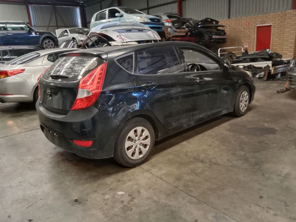 Hyundai accent 2016 Black Wrecking
