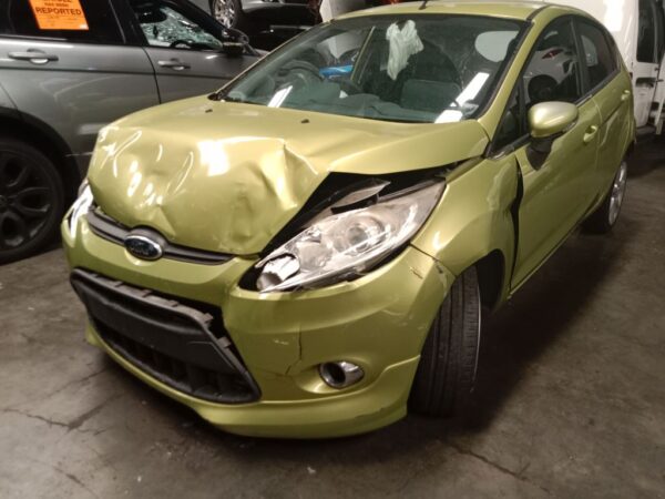 Ford Fiesta 2010 Green Wrecking
