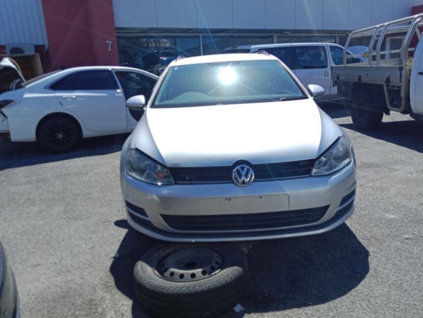 Volkswagen golf TSI 2014 Silver Wrecking