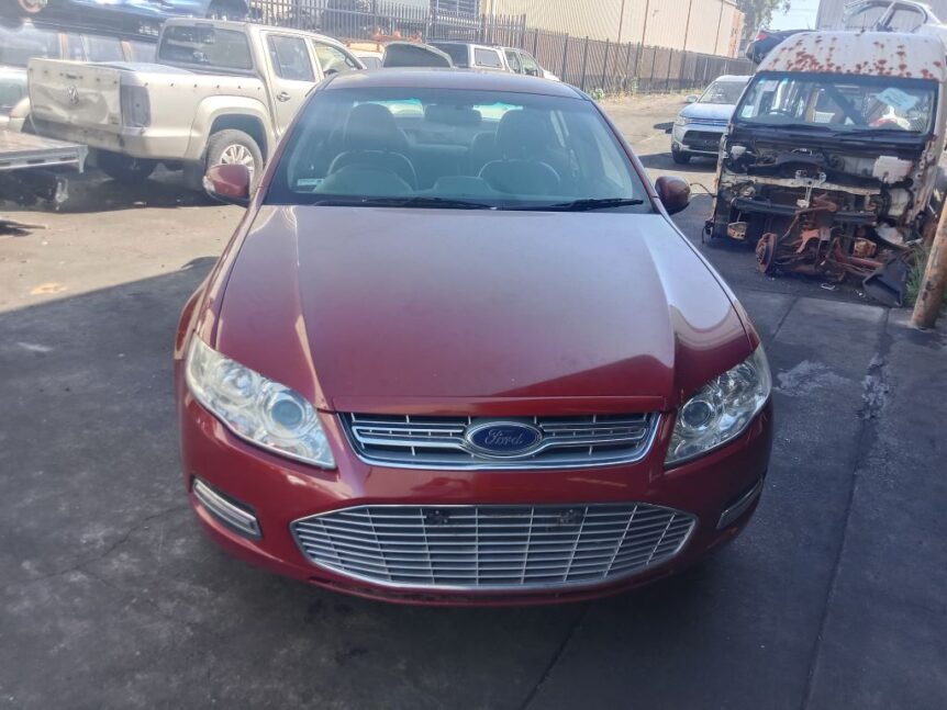 Ford Falcon 2013 Red Wrecking