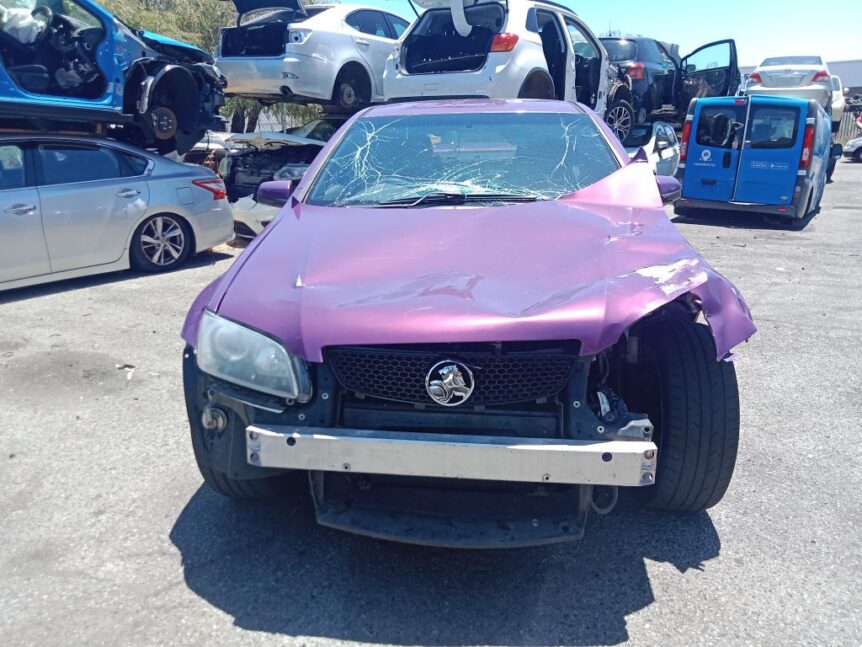 Holden Commodore 2008 Maroon Wrecking