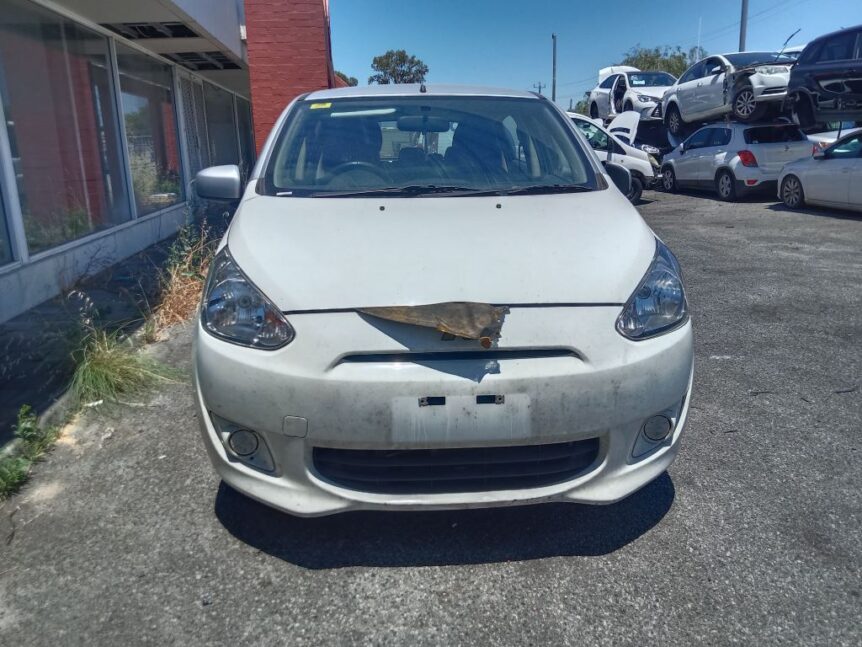 Mitsubishi mirage 2013 Silver Wrecking