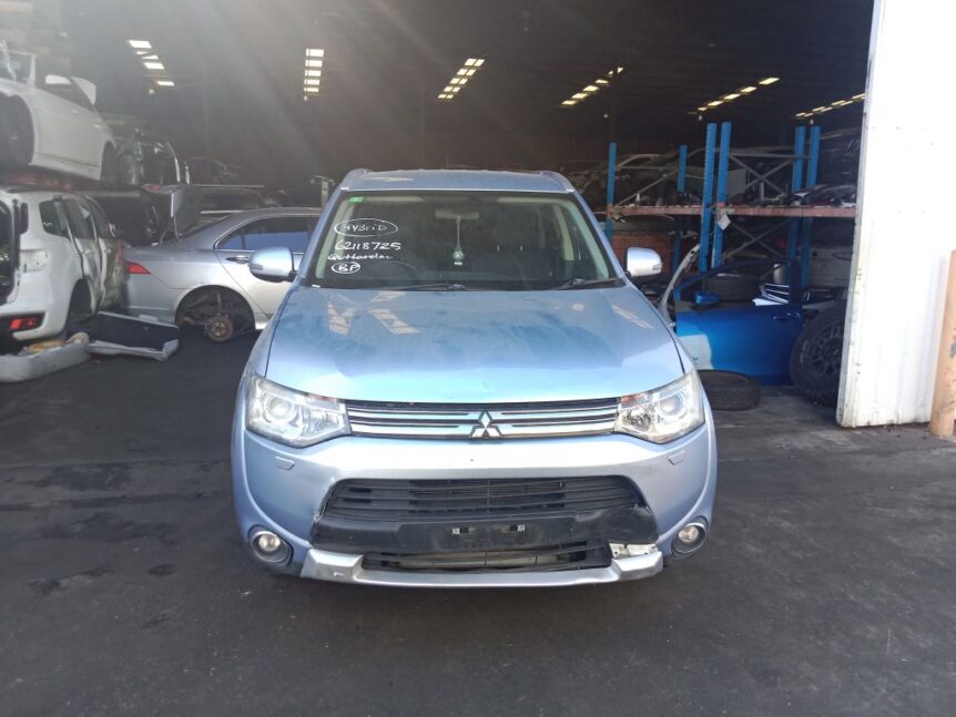 Mitsubishi outlander 2014 hybrid Blue Wrecking