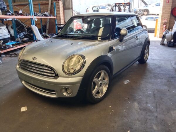 Mini Cooper 2009 Silver Wrecking