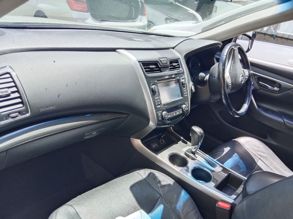 Nissan Altima 2016 Silver Wrecking