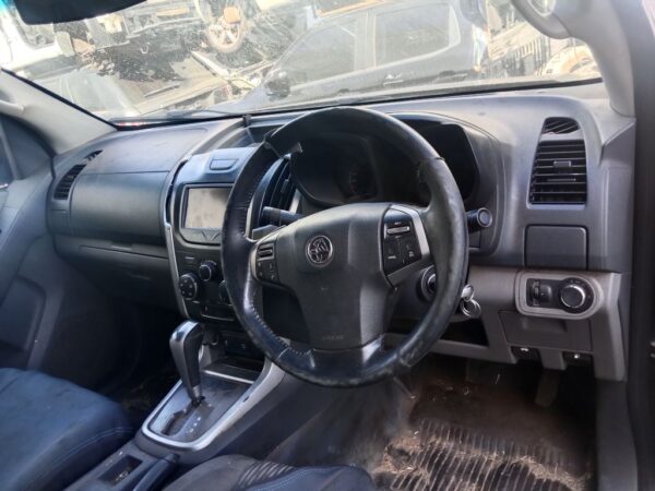 Holden Colorado 2013 Black Wrecking