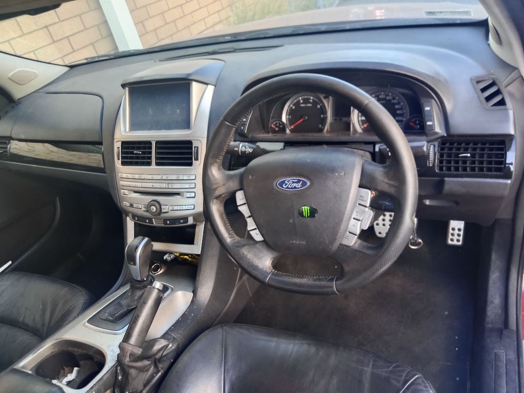 Ford Falcon 2013 Red Wrecking
