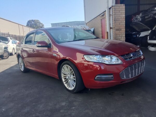 Ford Falcon 2013 Red Wrecking
