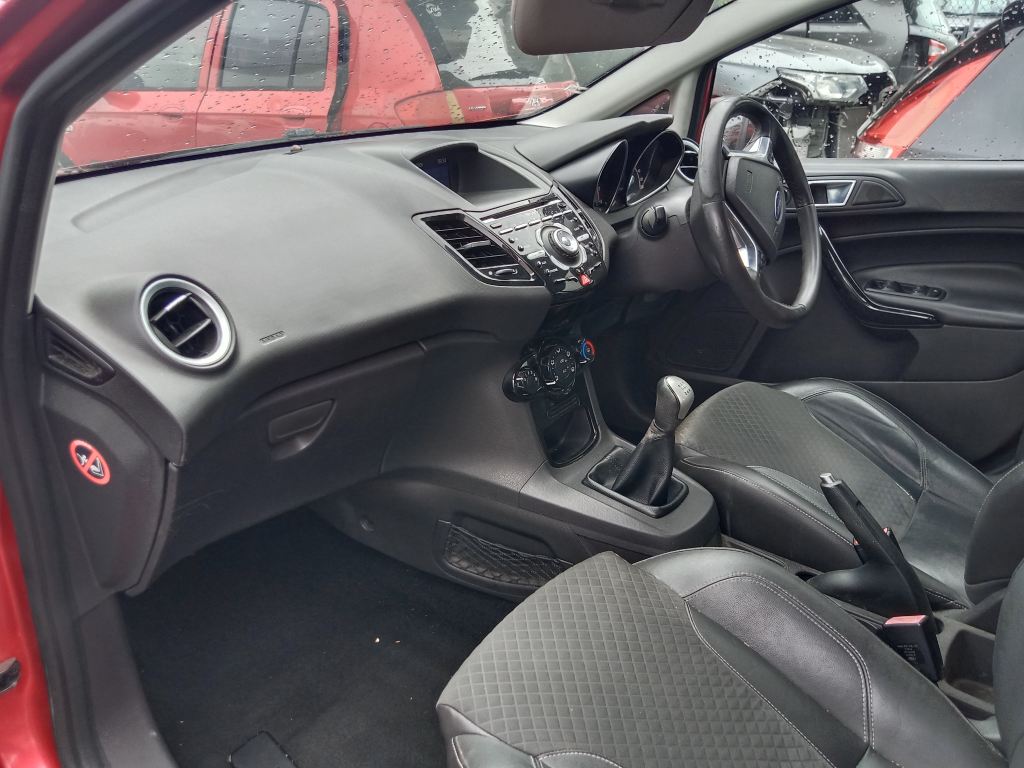 Ford Fiesta 2014 Red Wrecking
