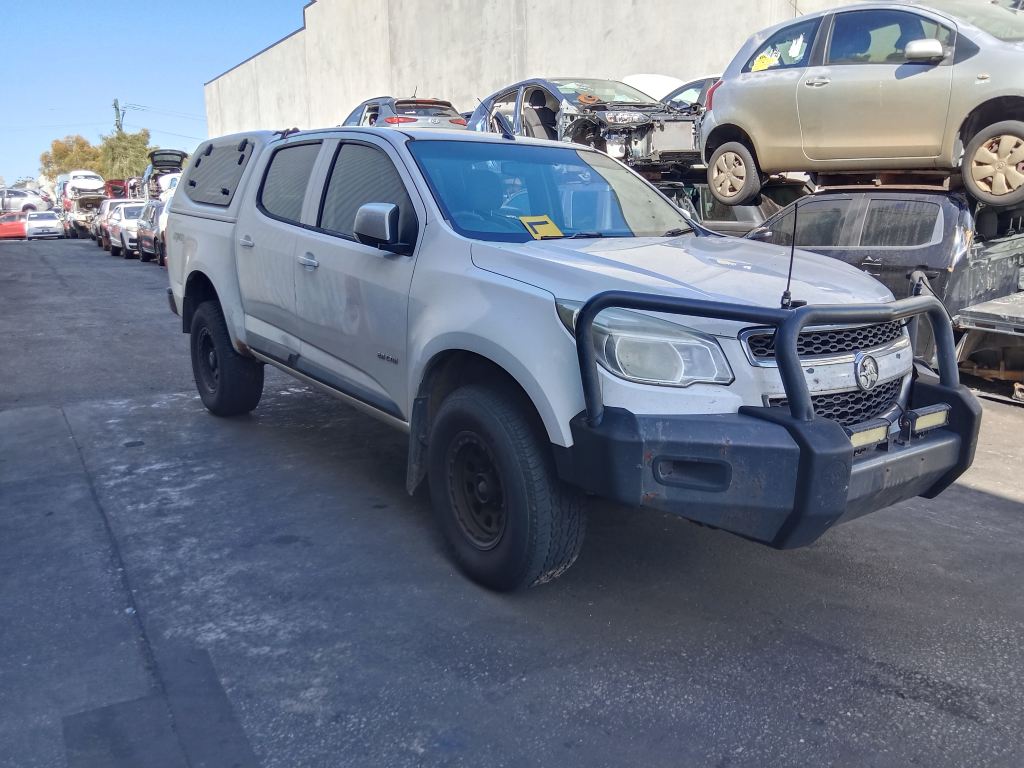 Holden Colorado 2013 White Wrecking