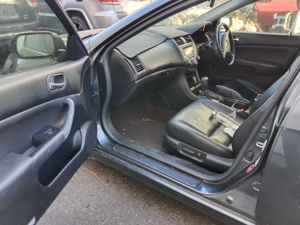 Honda Accord 2004 Grey Wrecking