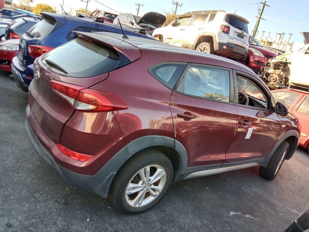 Hyundai Tucson 2016 Maroon Wrecking