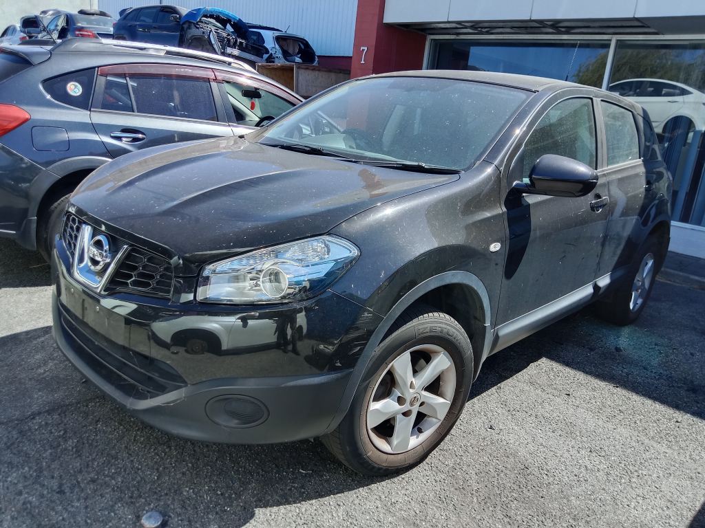 Nissan dualis 2013 Black Wrecking