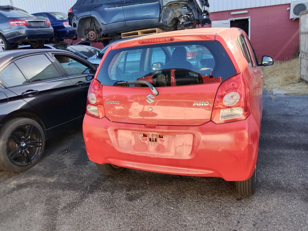 Suzuki Alto 2011 Red Wrecking
