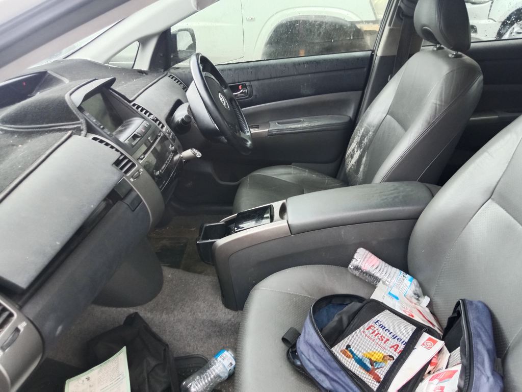 Toyota Prius Hybrid 2006 White Wrecking