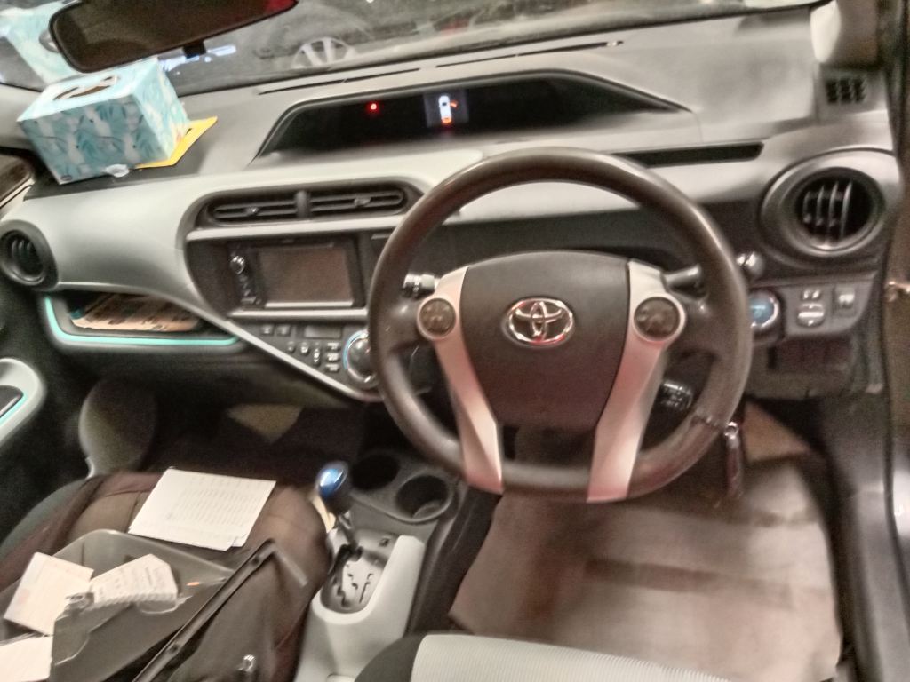 Toyota Prius Hybrid 2014 Grey Wrecking