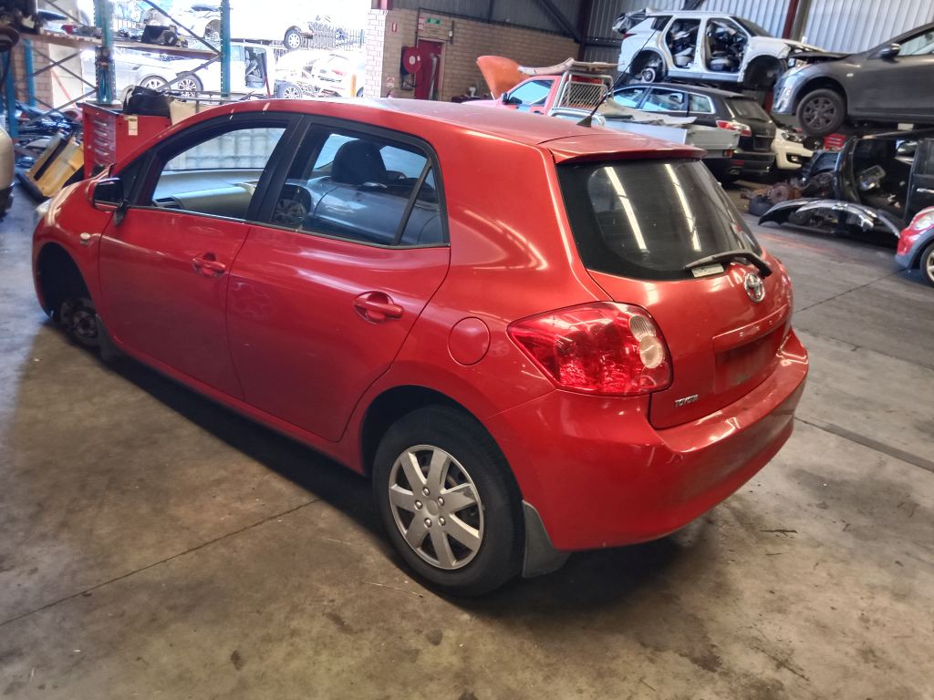 Toyota corolla hatchback 2007 Red Wrecking