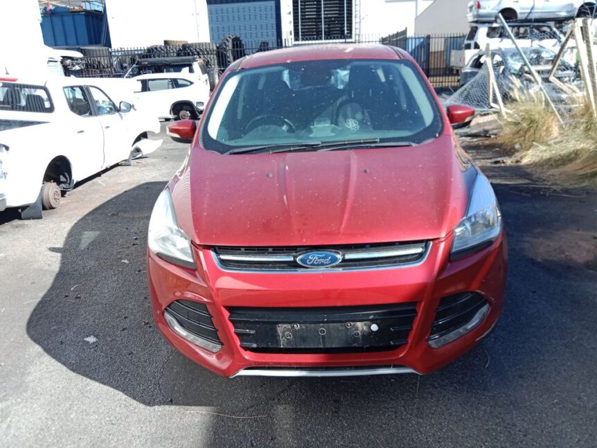Ford Kuga 2016 Red Wrecking