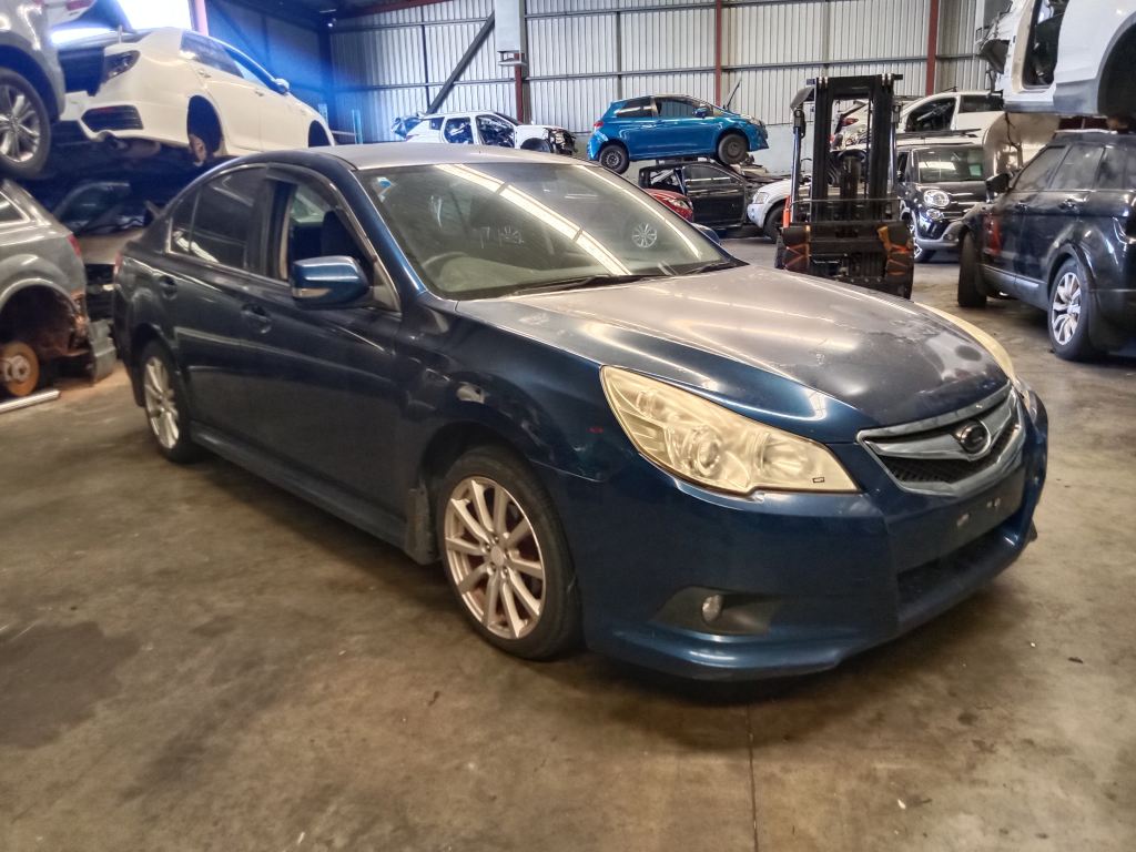 Haval H8 2017 Black Wrecking