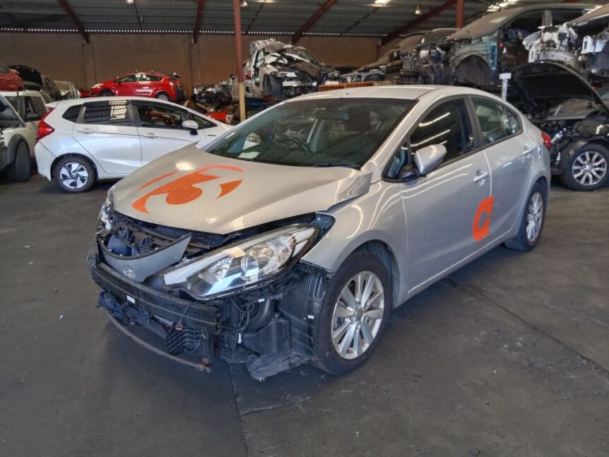 Honda Fit Hybrid 2013 White Wrecking