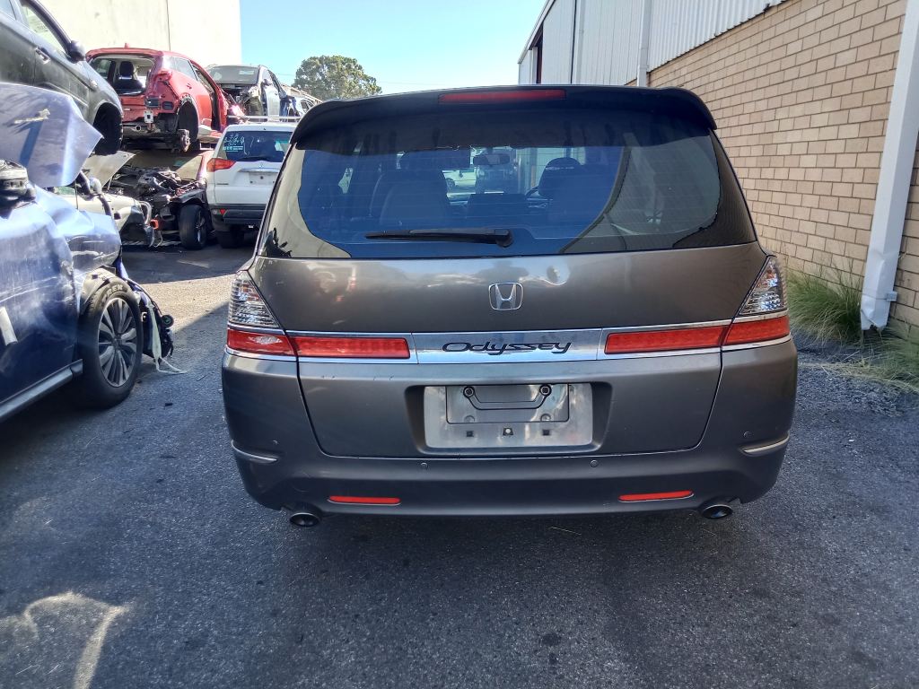 Honda Odyssey 2007 Grey Wrecking