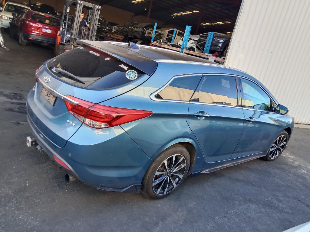 Hyundai i40 2016 Blue Wrecking