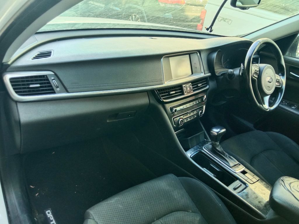 Kia optima 2017 White Wrecking