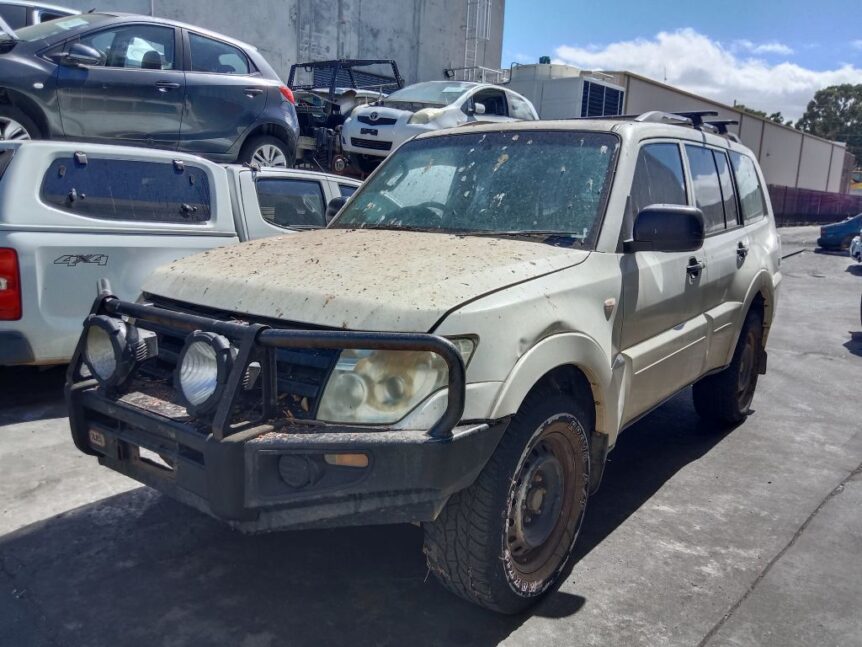 Mitsubishi Pajero 2011 White Wrecking
