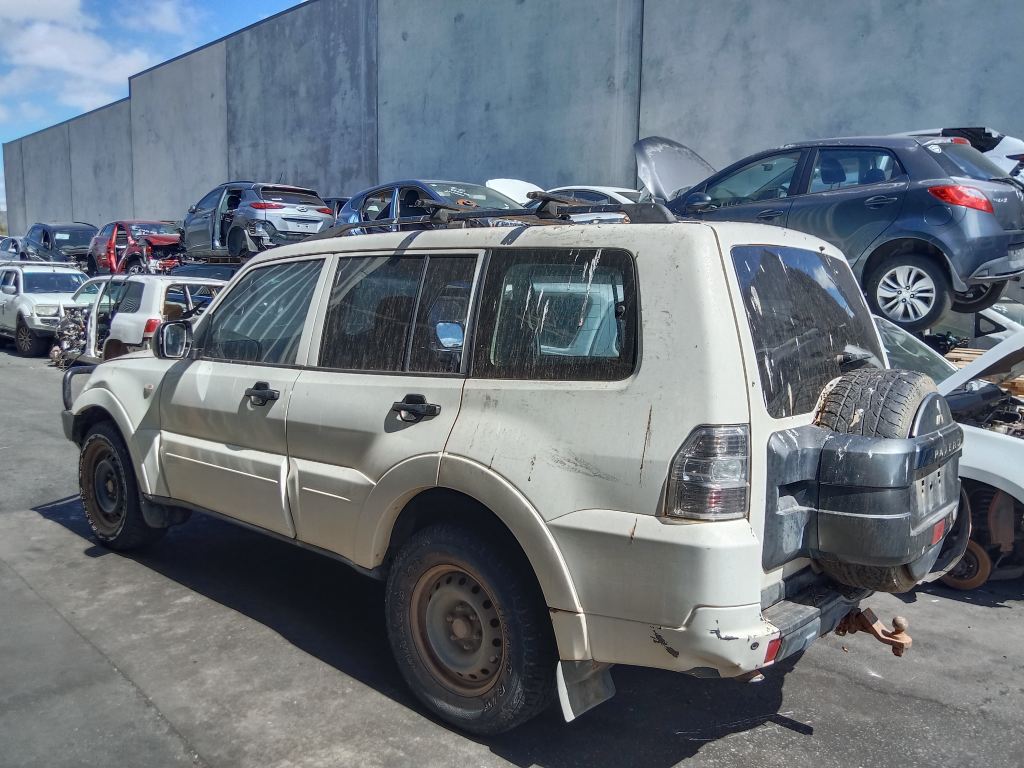 Mitsubishi Pajero 2011 White Wrecking